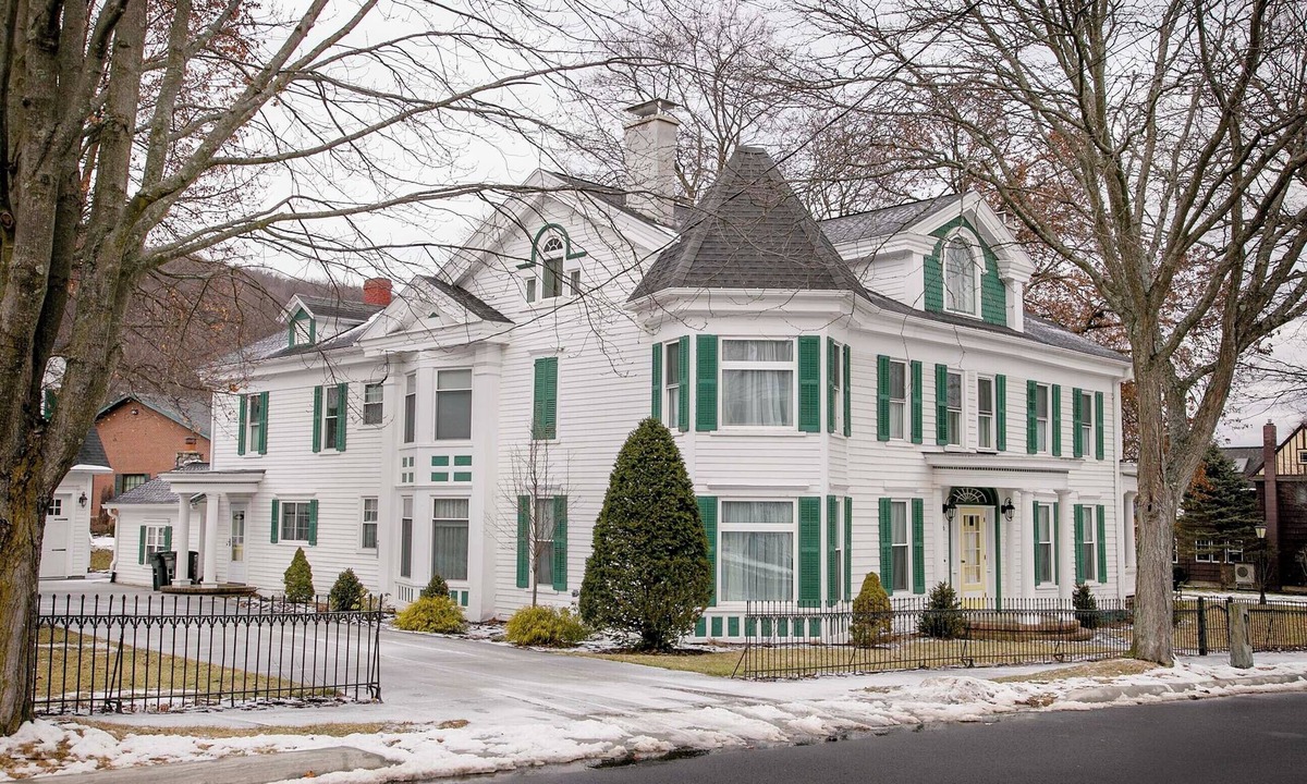 Hammondsport House | The Historic Champlin House in Hammondsport