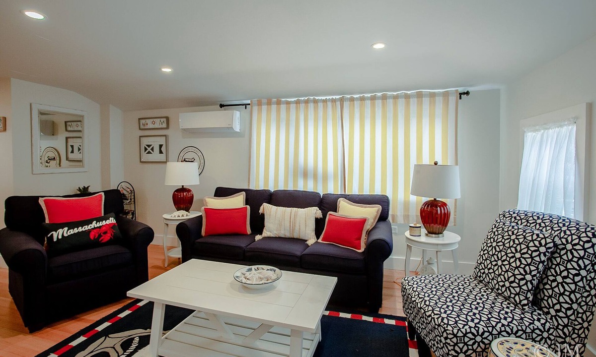 Oak Bluffs Cottage | The Island Collection MV: Charming Cottage Located In Heart Of Oak Bluffs