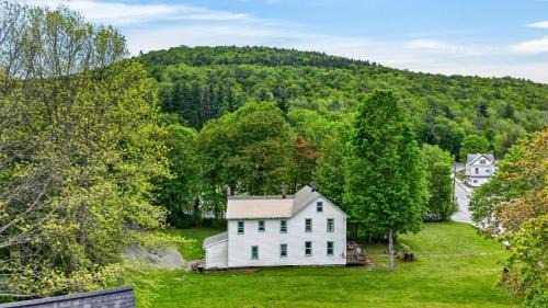 Haines Falls House | The Klondike by AvantStay
