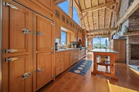 Rangeley House | The Lakehouse at The Dunn Compound on the Lake
