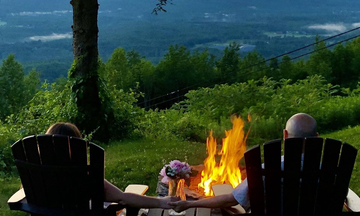 North Adams House | The Lodge @ America's Switzerland - The Mountains Are Calling!