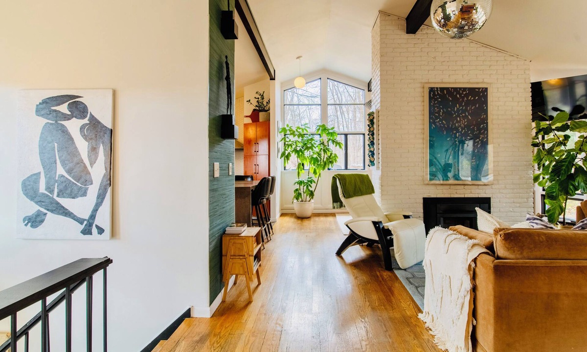 Newburgh House | The Mod Eco-Chic Retreat central to Bethel-West Point -Beacon-Hiking