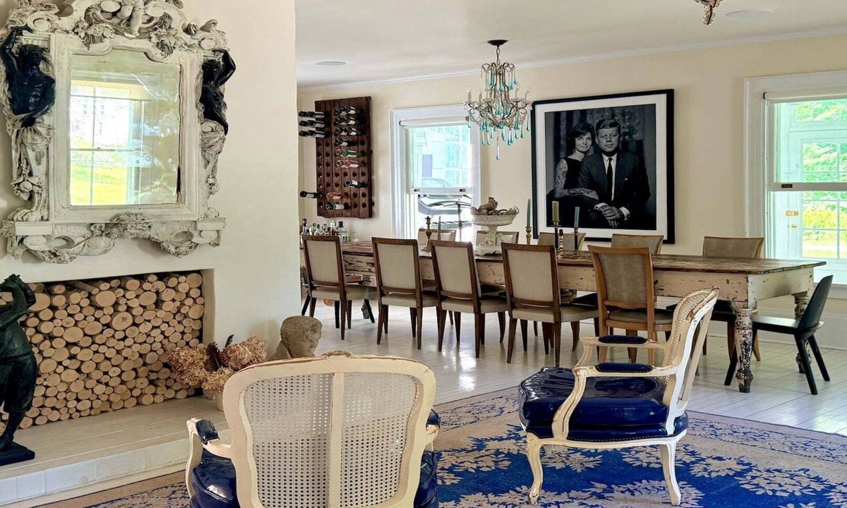 Egremont House | The Novogratz - Artsy, Heated Pool + Hot Tub!