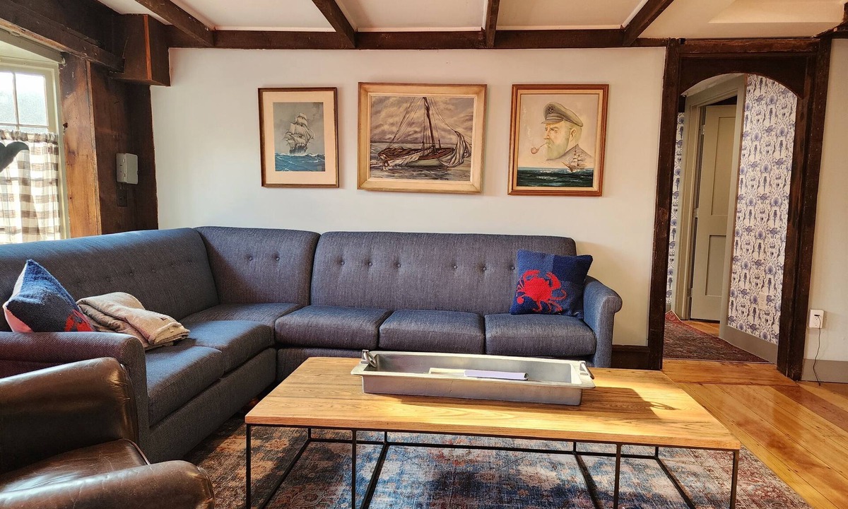 Rockport Apartment | The Orca – Modern Coastal Comfort Awaits