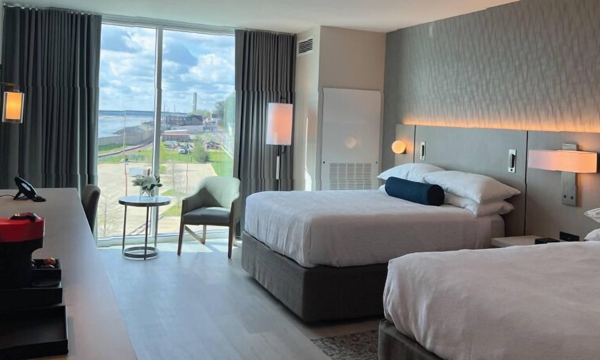 Cape Girardeau Hotel | The Riverview