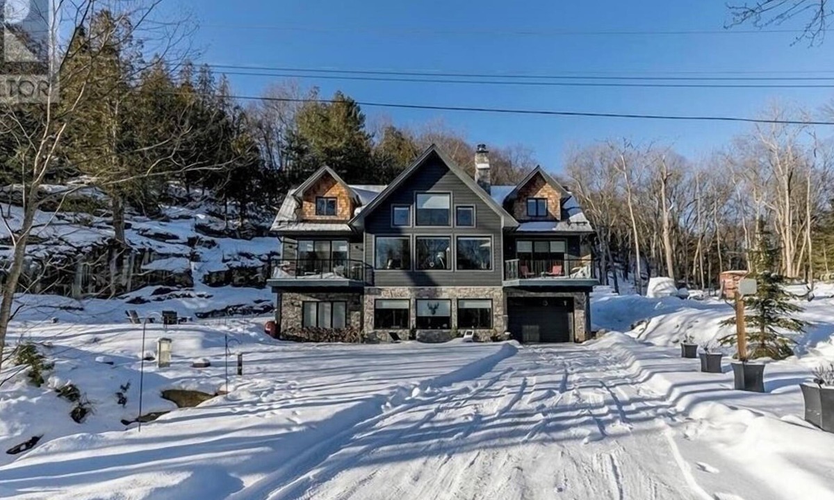Huntsville House | The Rowanwood - Muskoka Cottage Retreat