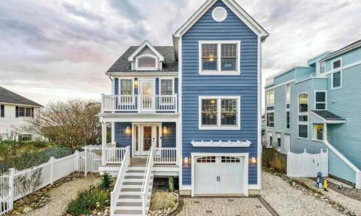 Waretown House | The Salty Porch