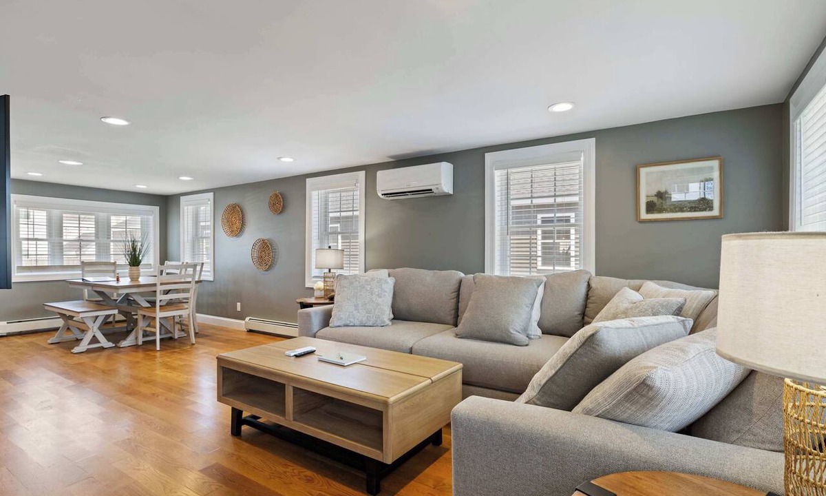 Hampton Cabin | The Sandcastle: Heart of Hampton Beach