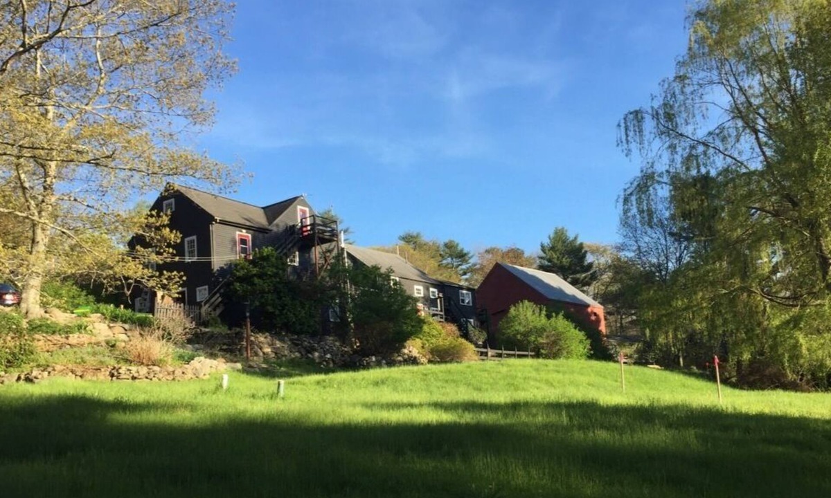 Westport Bed & Breakfast | The Squire Tarbox Inn