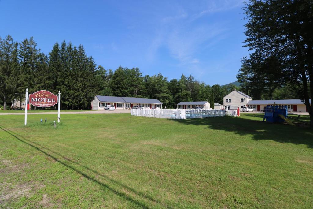Bartlett Hotel | The Villager Motel