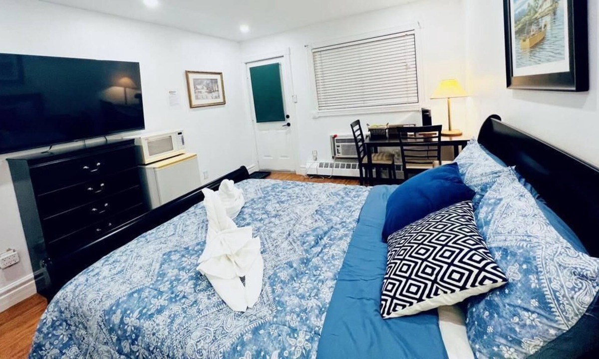 Seguin House | This lodge is a 2 bedroom(s), 1.5 bathrooms, located in parry sound, on.