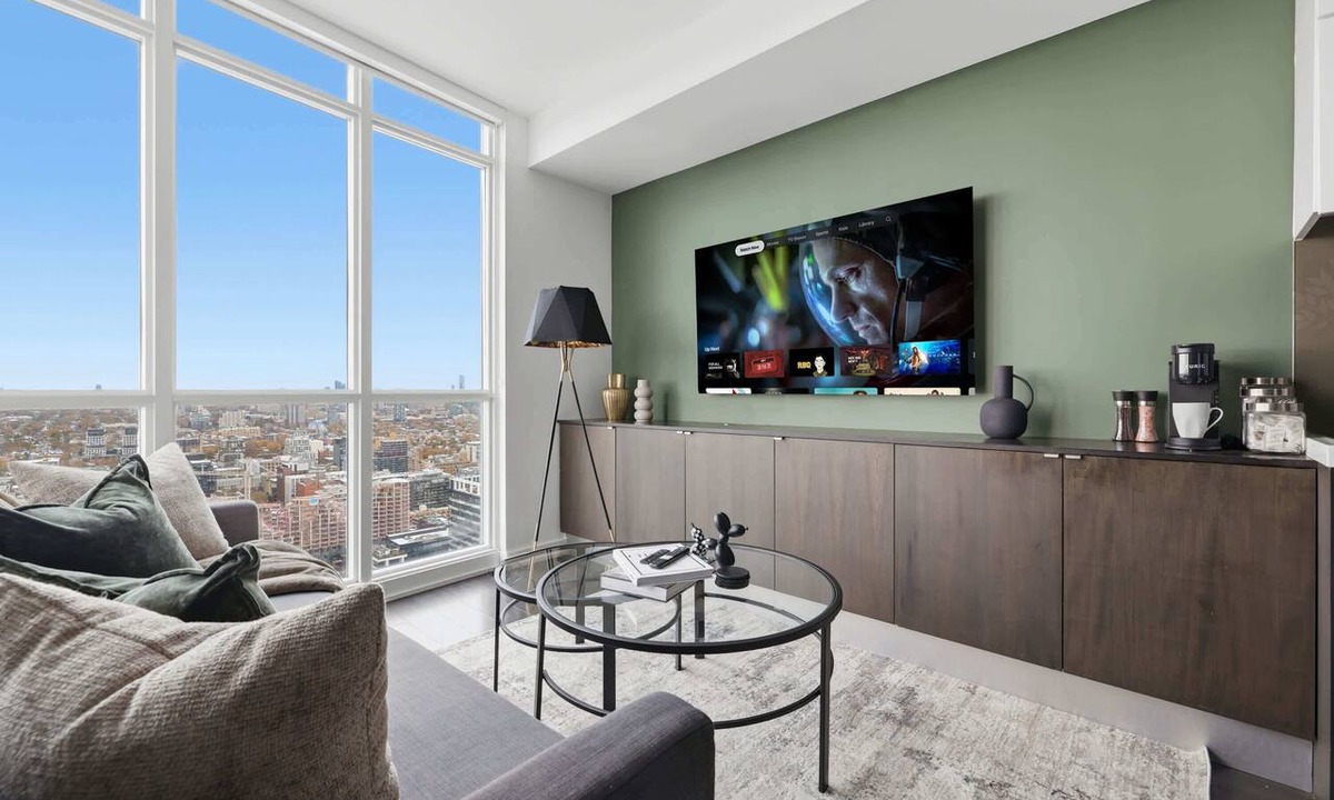 CityPlace Apartment | TO Luxe Penthouse Modern Luxury Stay w Parking!