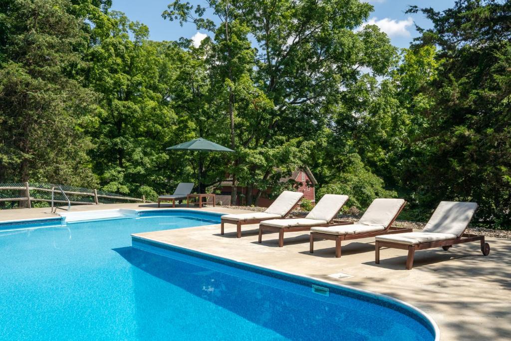 Lagrangeville House | Todd Hill Farmhouse Historic Charm & Luxury