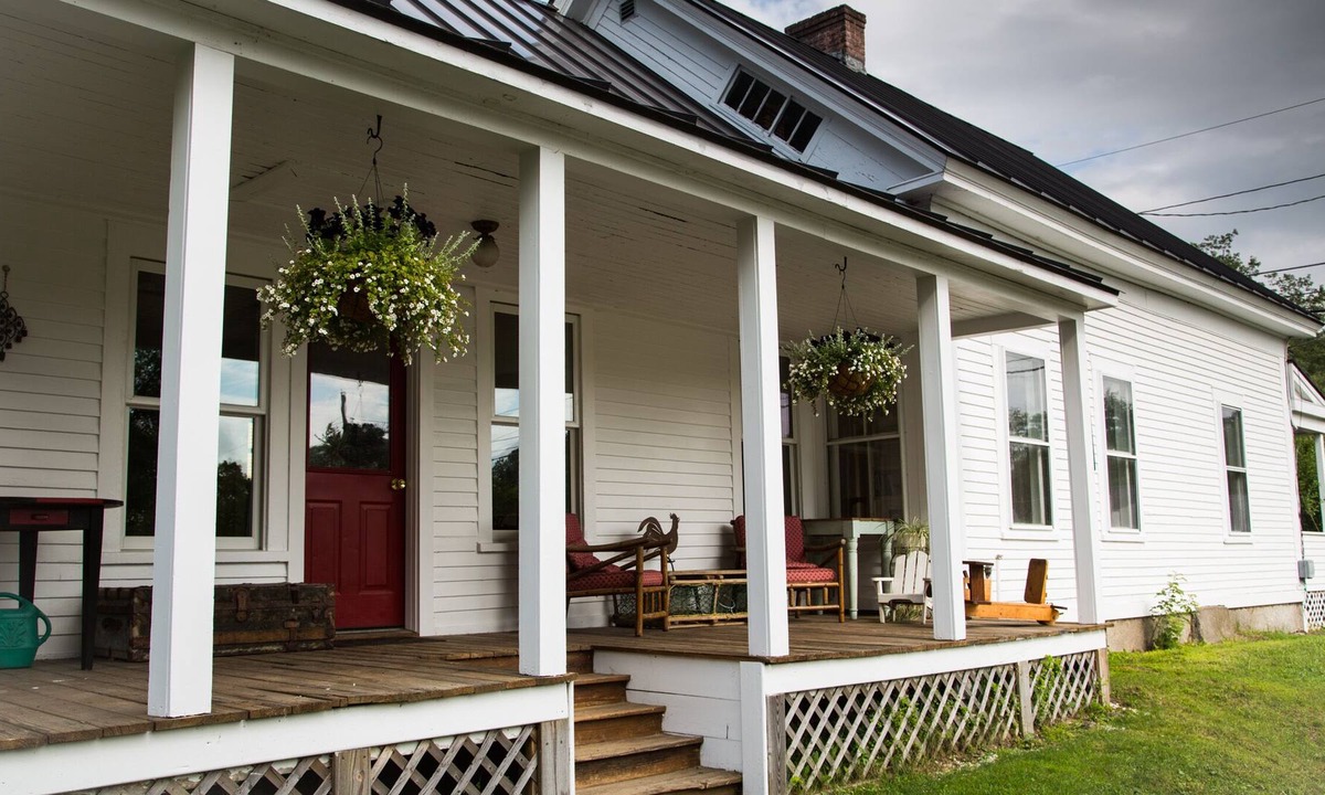 East Burke House | Trailside in the Heart of East Burke