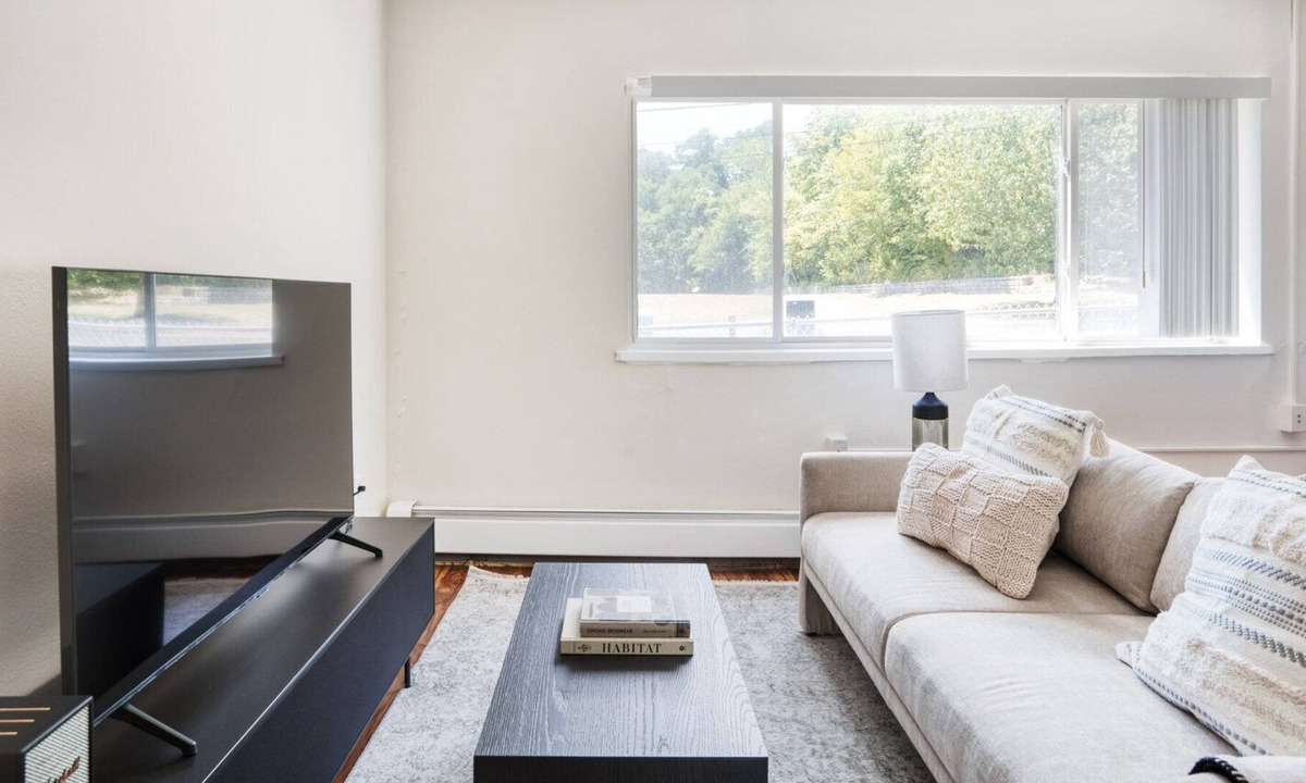 Mission Hill Apartment | Trendy Longwood Studio near Mission Park, by Blueground