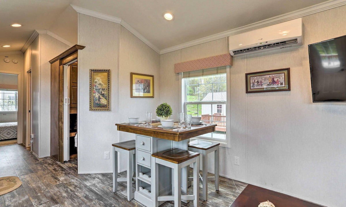 Pleasant Mount Villa | Triple Estate Retreat · Poconos Getaway