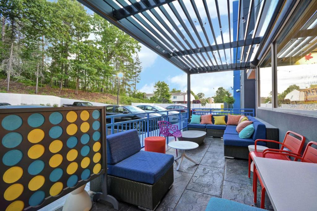 Chicopee Hotel | Tru By Hilton Chicopee Springfield