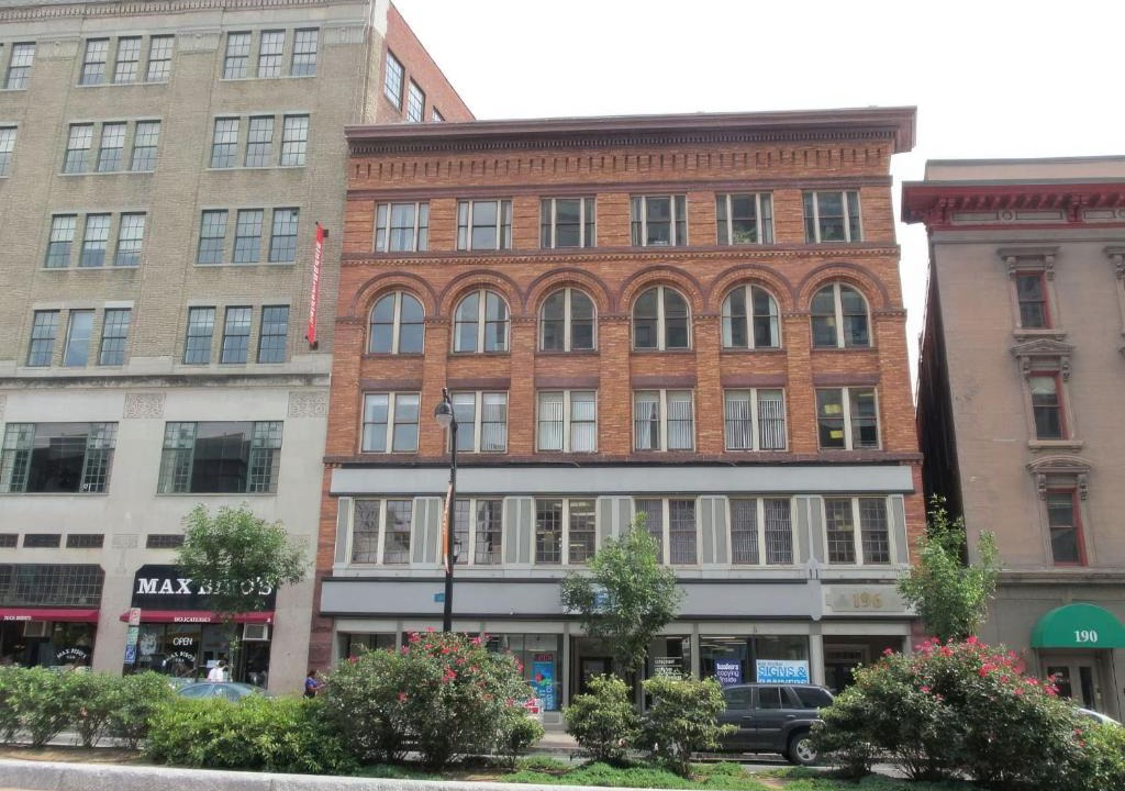 Downtown Hartford Apartment | Trumbull Apartments Elevator WI-FI XL CENTER Hartford CT