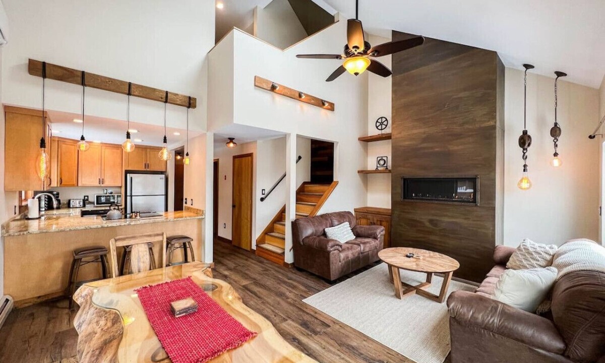 Bartlett House | Tuckerman`s Retreat | Modern + Mt Washington Views