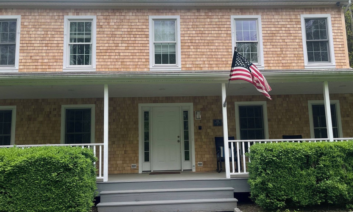 Roxbury House | "Tunnel" HEATED SPA-POOL Best Location! 1.5 Hrs NYC! PoshPadsCT Bike, Hike, Ski