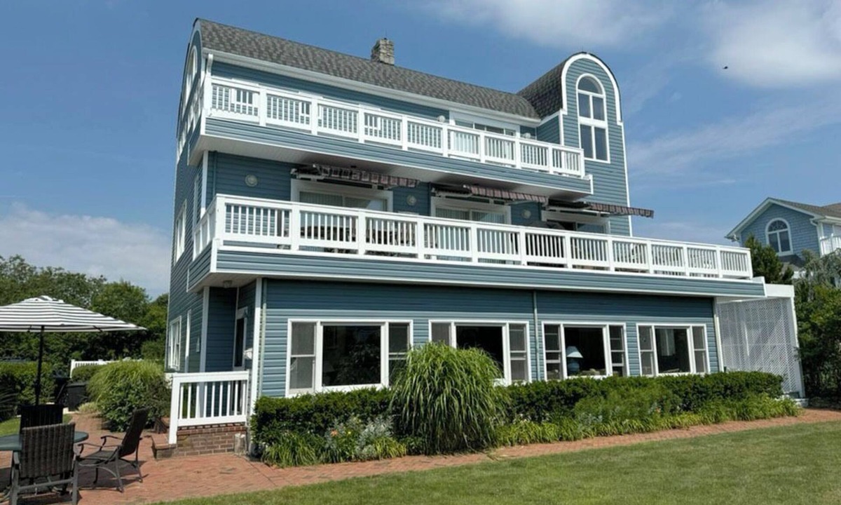 Sea Girt House | Unique 6 Bedroom Beach-Block Jersey Shore House w/pool & hot tub