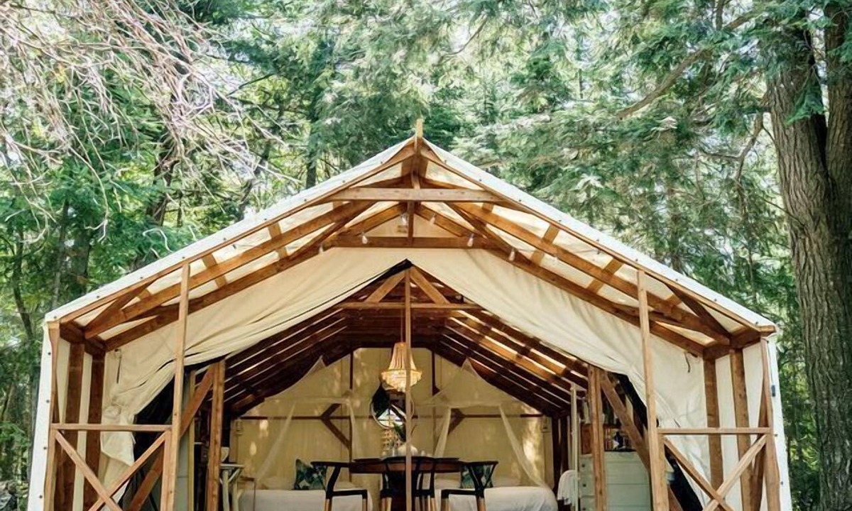 Strong RV Rental | Unique Accommodation for the Perfect Outdoor Getaway near Muskoka, Ontario