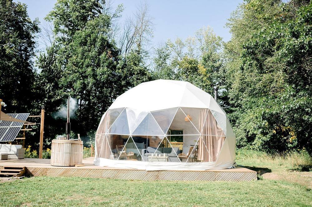 Marmora RV Rental | Unique Off-Grid Dome Escape with Hot Tub & Forest Views in Ontario, Canada