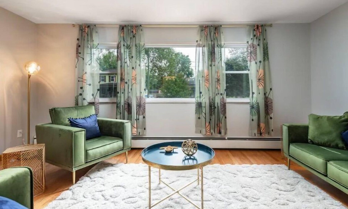 St Albans House | Updated clean Ranch with basement