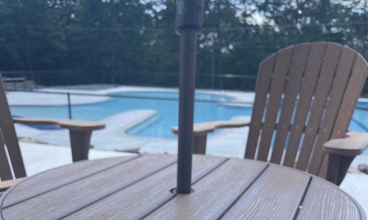 Rowland House | Updated vacation home- with HOT TUB and tons of community amenities!