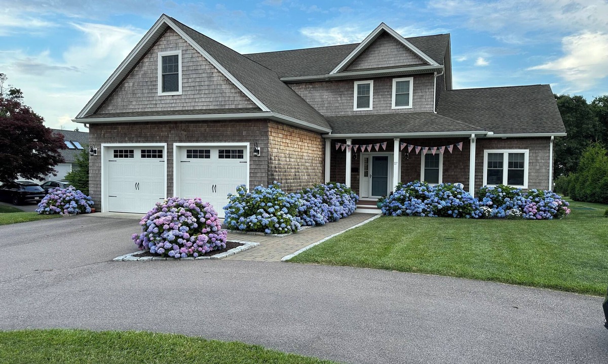 Watch Hill House | Views down The Misquamicut Club fairways to the ocean! n3 en suite bedrooms!