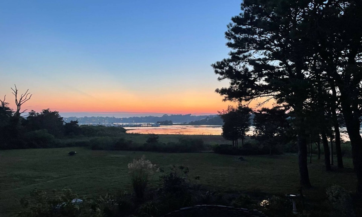 West Dennis House | Views of Marsh and Horsefoot Cove!