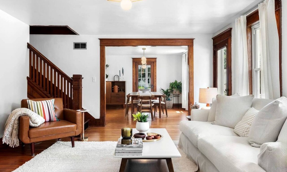 Bovina Center House | Vintage-Inspired Retreat with Unique Cozy Touches in Bovina, New York