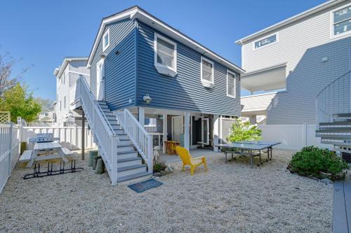 Beach Haven House | Walk to Bay Village, Beaches & More! Cozy Cottage