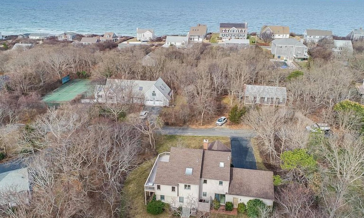 Dennis House | Walk to Private Association Beach on Cape Cod Bay!