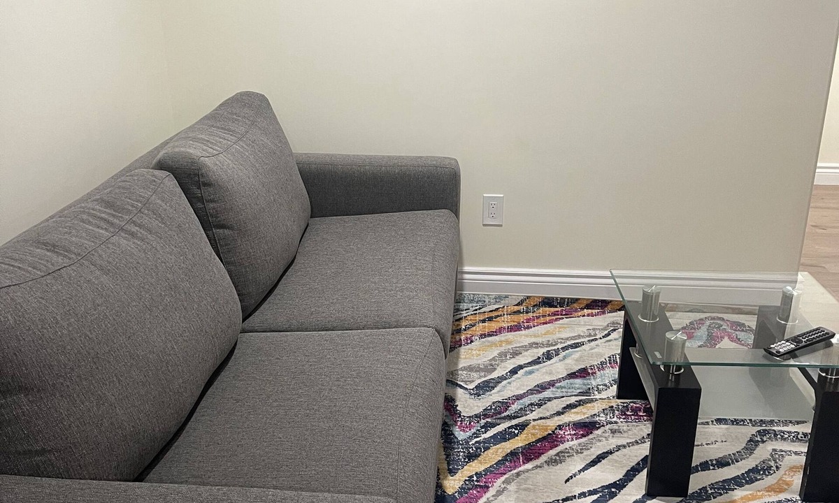 Vaughan House | Warm and comfy basement apartment with all new furniture conveniently