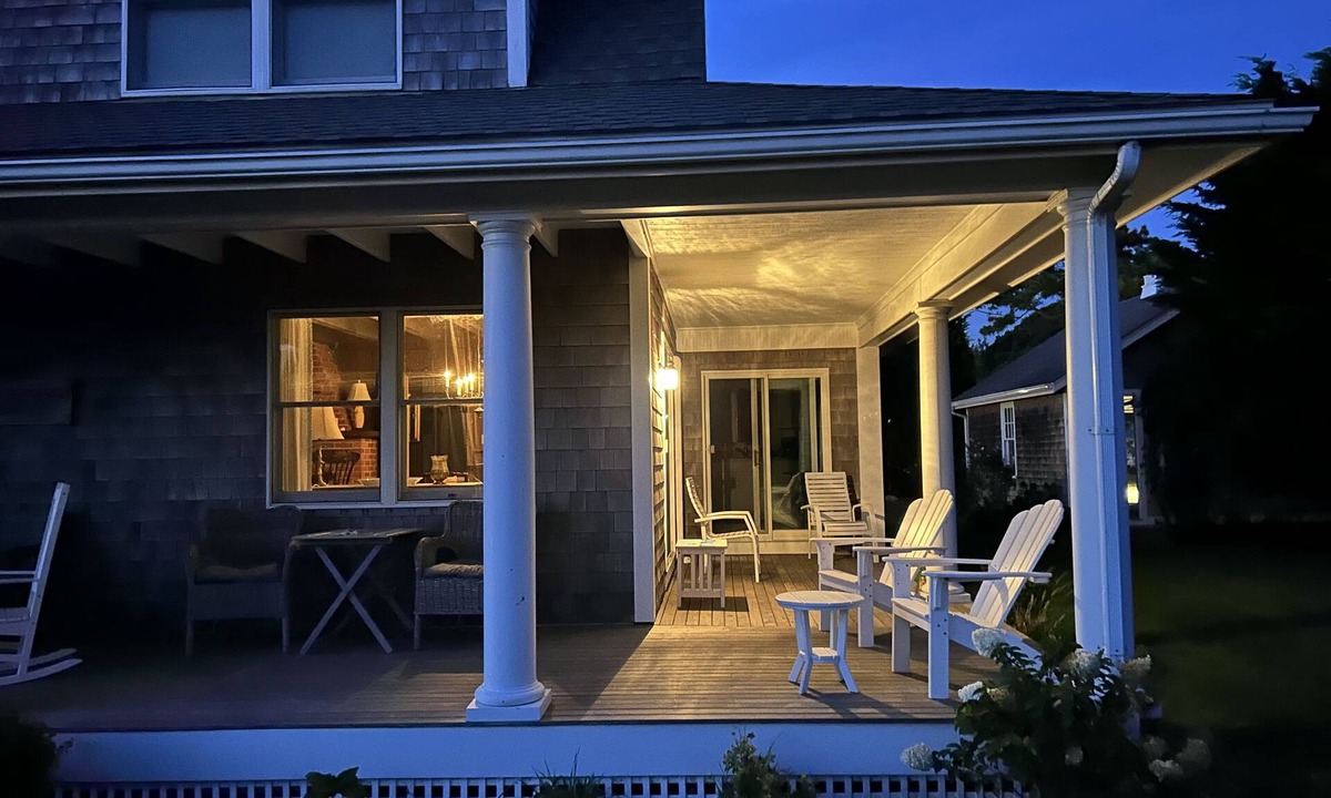 East Falmouth Cottage | Waterfront cape style cottage on private road with private beach access