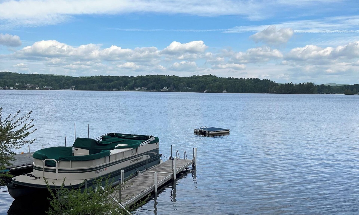 Lochmere Cottage | Waterfront Cottage with Dock!