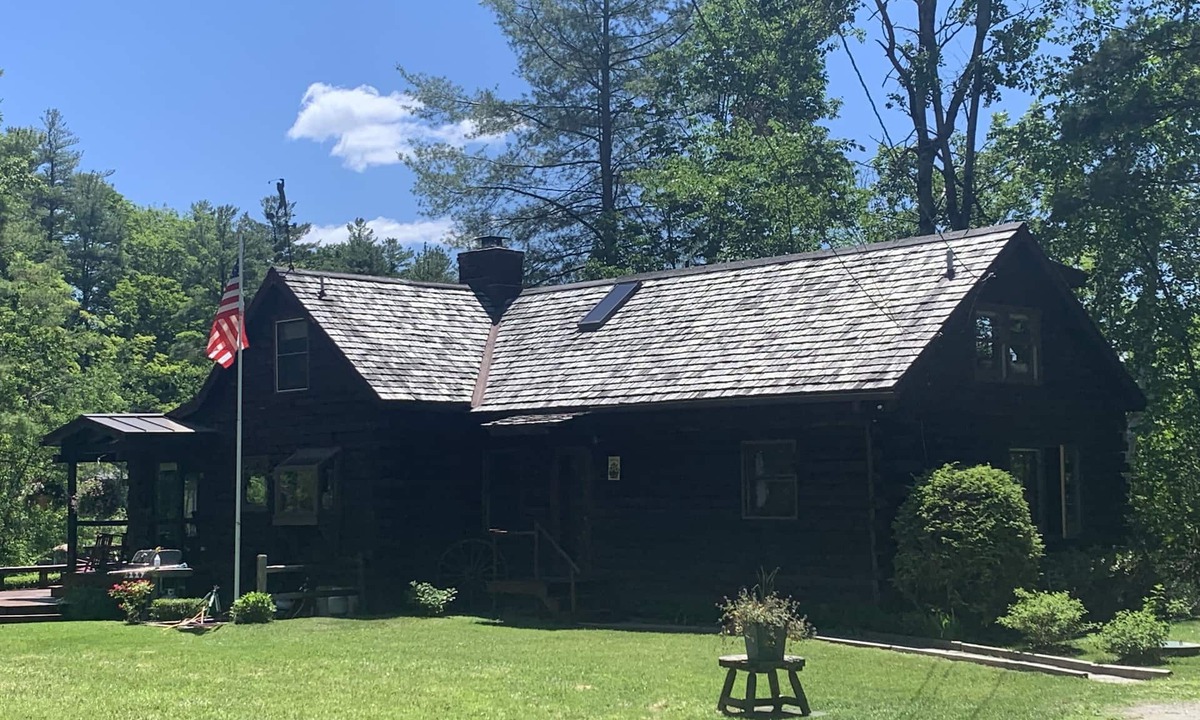 West Stockbridge House | Waterfront log cabin down a private dirt road next to Tanglewood