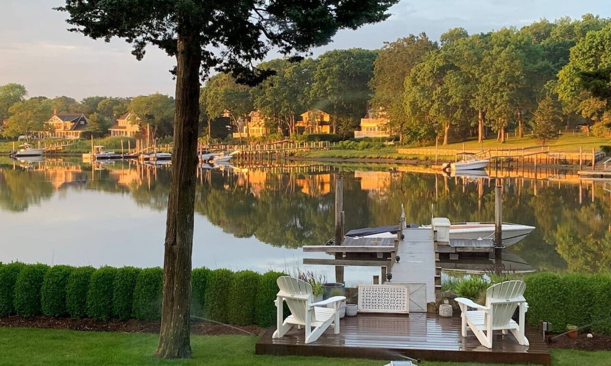 Bay Point House | Waterfront tranquility near Sag Harbor Village