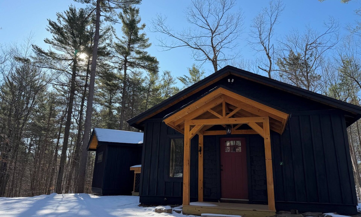 Jay Ski Chalet | Welcome to Onyx Chalet nestled in the Adirondacks, newly added hot tub