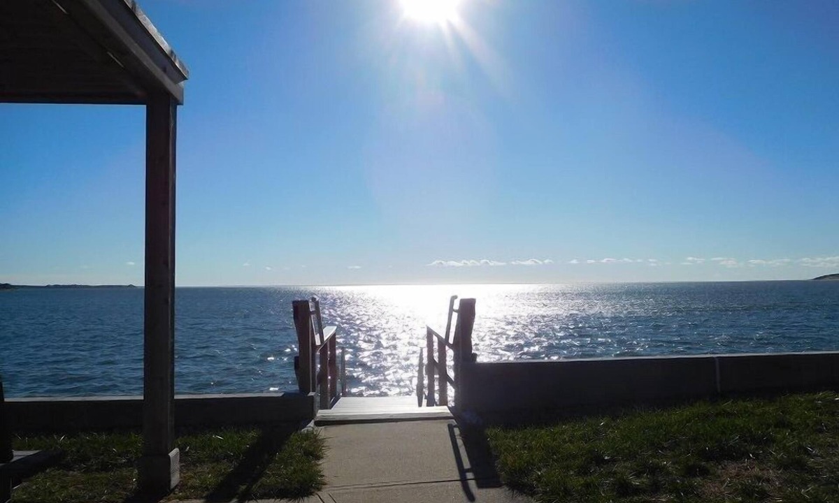 Wellfleet Cottage | Wellfleet Seashore Vacation Cottage (1665)