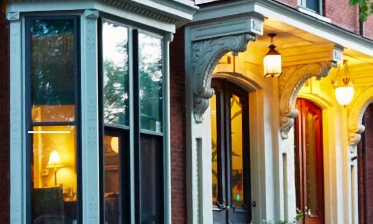 West End Bed & Breakfast | West End Collection at 146 Pine
