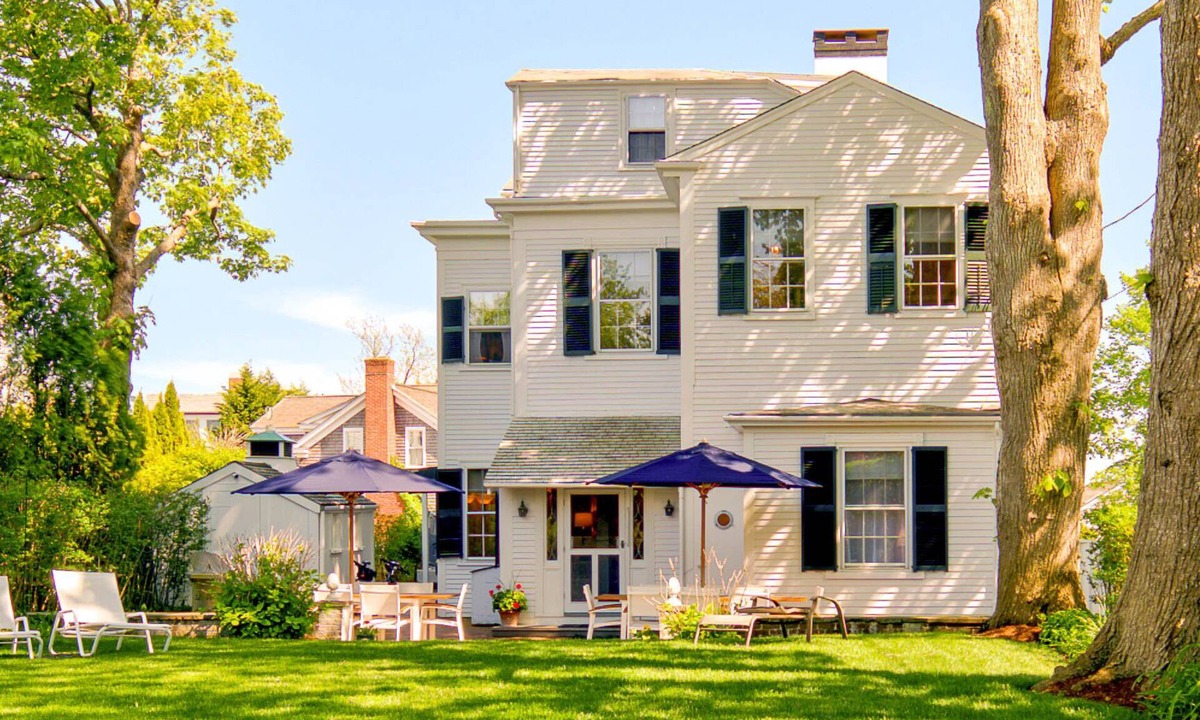 Edgartown House | West Wing of Captain Morse House Waterfront, Town & Beach - Pets OK, - 5 stars