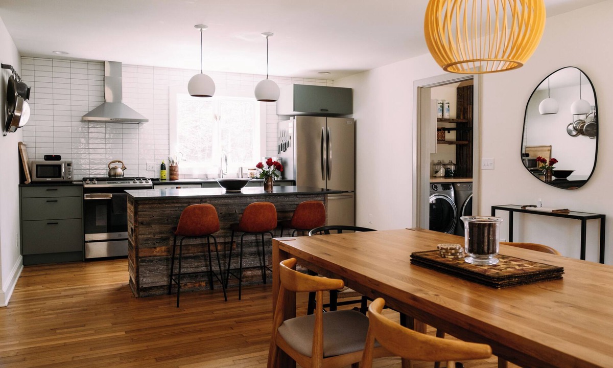 Moretown House | White Birch Haus:Located in the heart of the Mad River Valley-Close to Sugarbush
