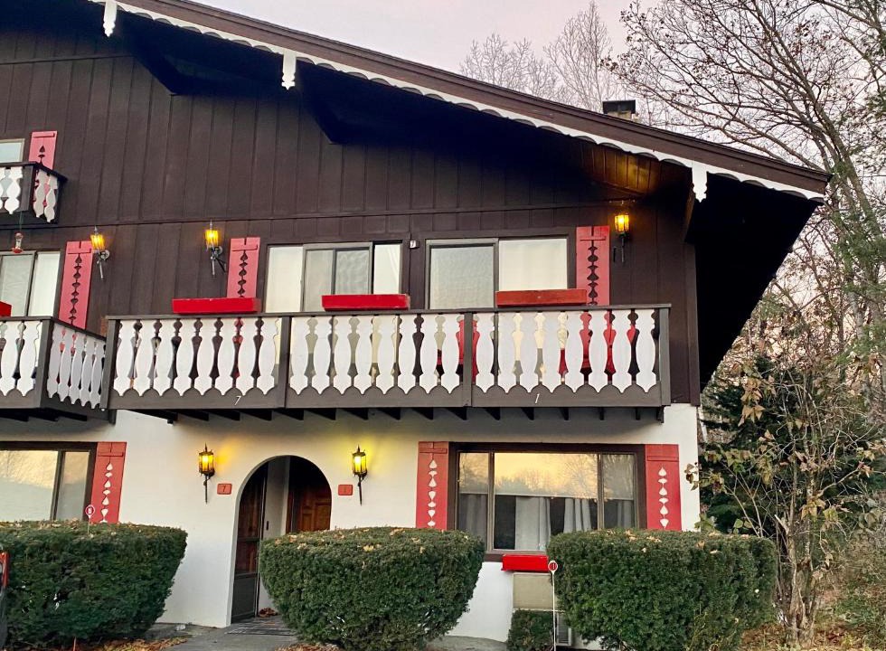 Bartlett Apartment | White Mountain Escape - Ski Attitash