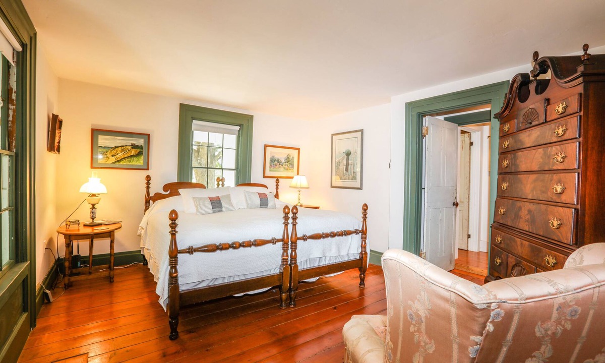 Addison Bed & Breakfast | Whitford House
