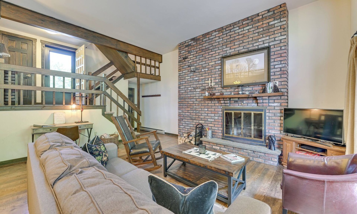 Hensonville House | Windham Retreat w/Private Deck & Mtn Views!
