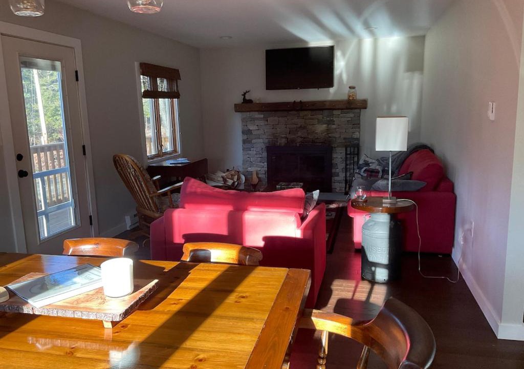West Townshend Ski Chalet | Windham Woodland Retreat