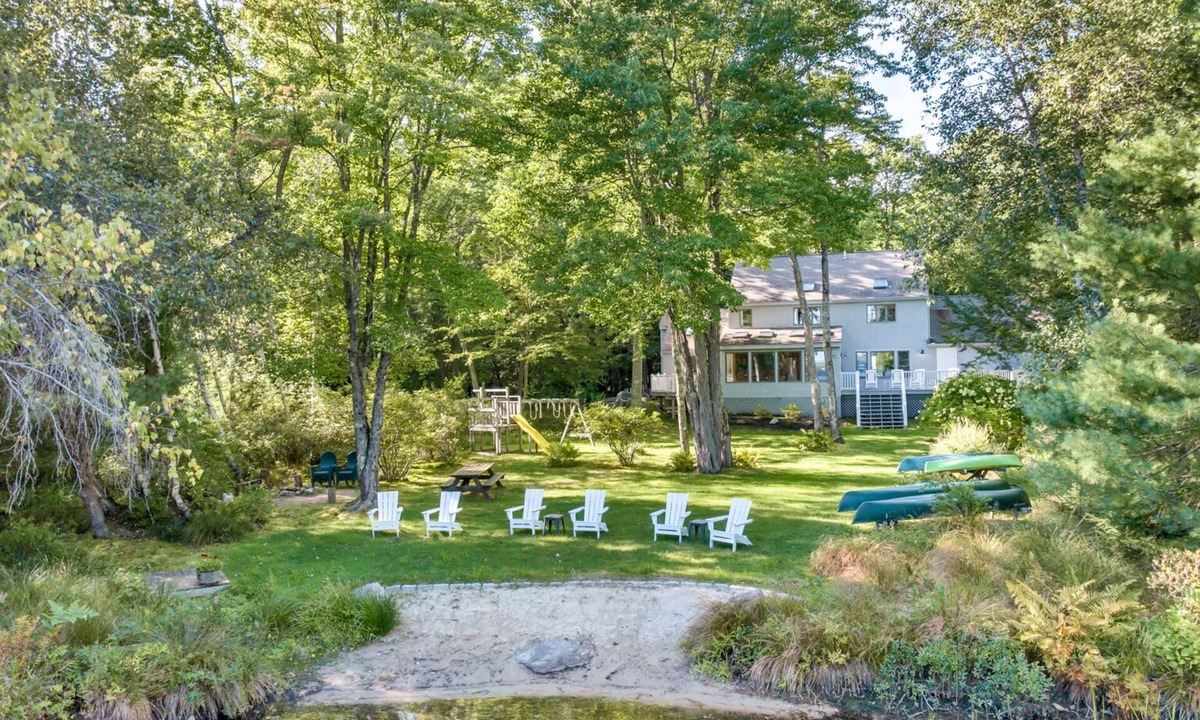 Moultonborough House | Winnipesaukee Waterfront Home Sleeps 14 With Dock