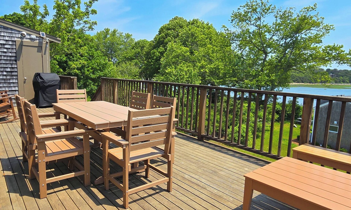 Wellfleet House | Wonderful Duck Creek 6BD-Water Views, Upper Deck, A/C, Game Room, Walk to Town, Pier & Mayo Beach